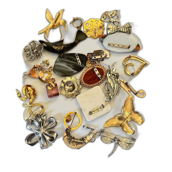 Grandmas old new Brooches Pins - lot bundle - Picture 4 of 6